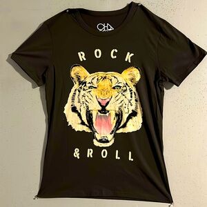 CHA SOR tee shirt with tiger in big print